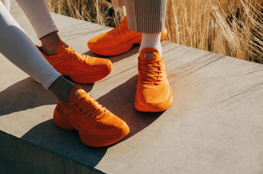 Посмотрите на кроссовки в стиле суперкаров McLaren