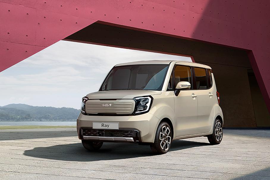 Микровэну Kia за 630 тысяч рублей поменяли дизайн