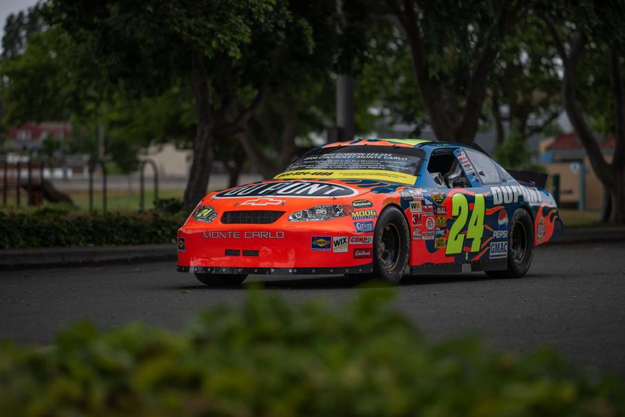 Гоночный Chevrolet легенды NASCAR выставили на торги