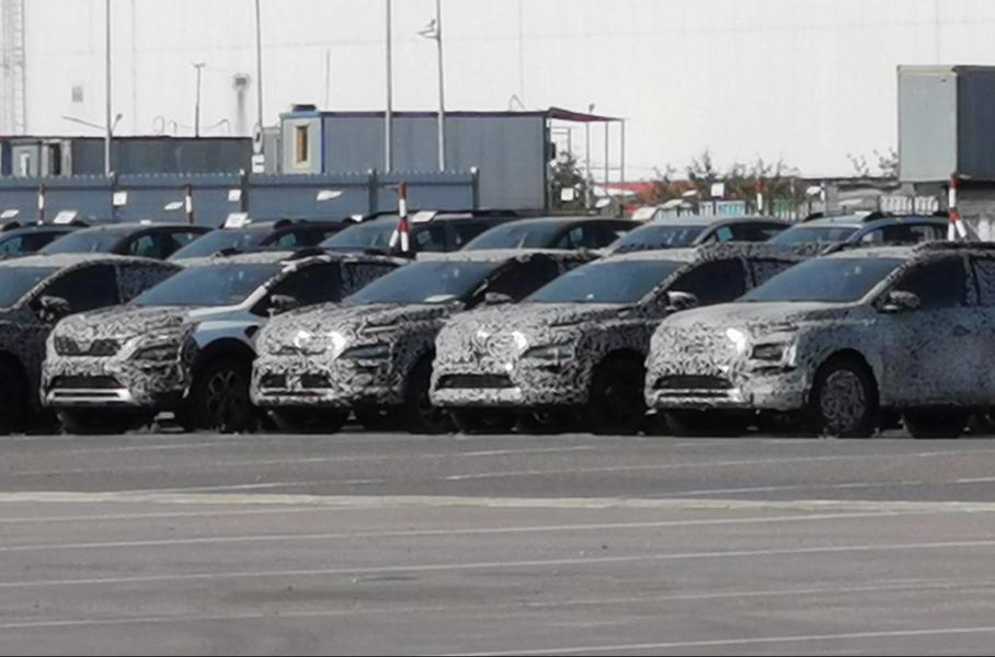 На заводе «Москвич» сфотографировали новые Renault Logan и Sandero