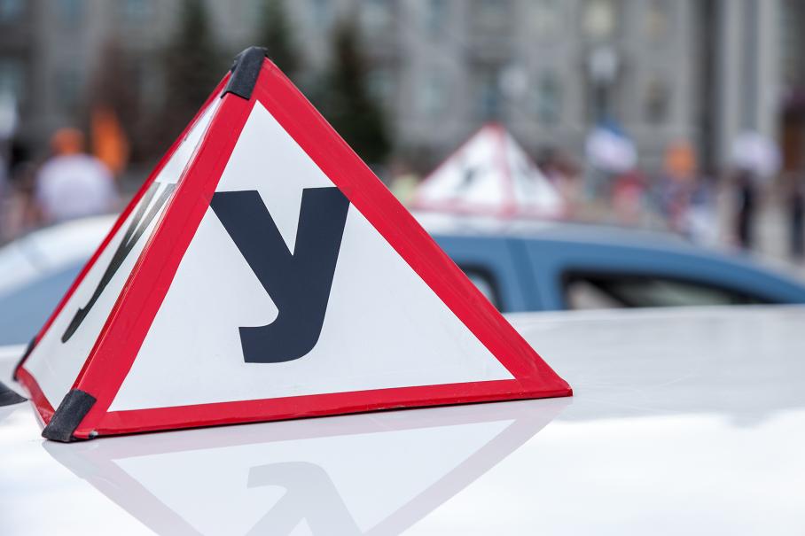 В России заработали новые программы обучения в автошколах
