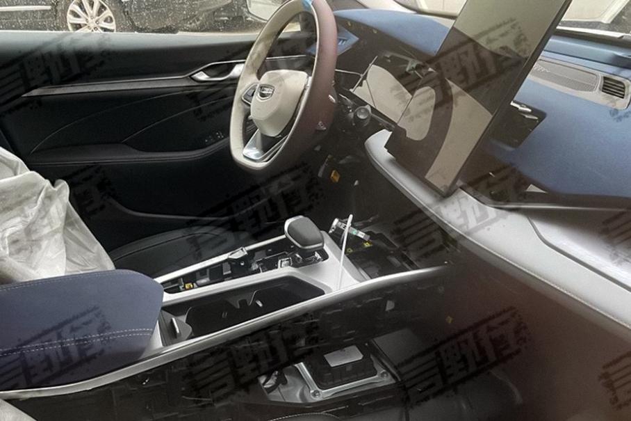 Посмотрите на гигантский планшет в салоне обновленного Geely Preface