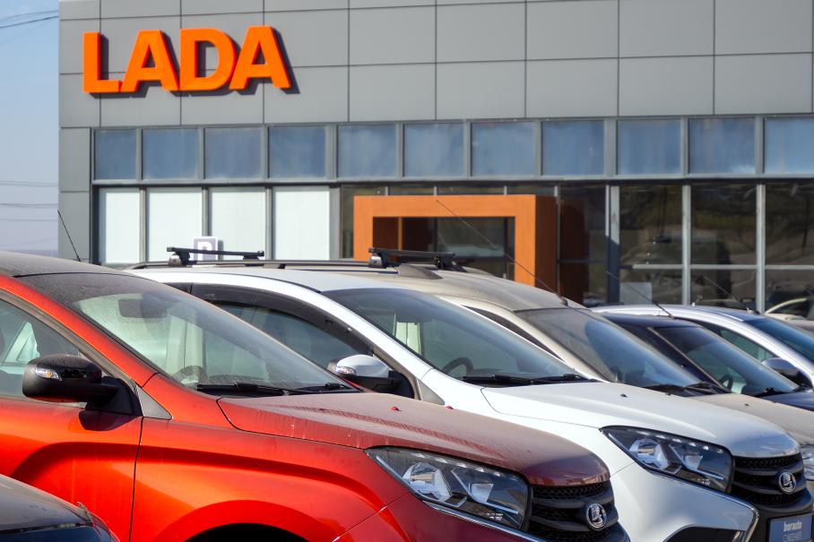 В сентябре изменились цены на автомобили трех марок