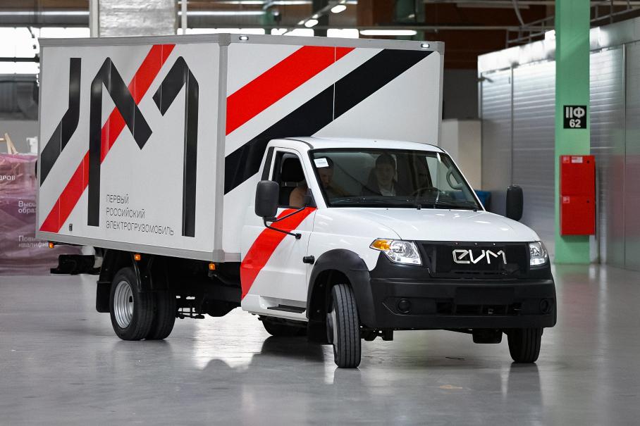 В Москве создали первый российский грузовой электрокар