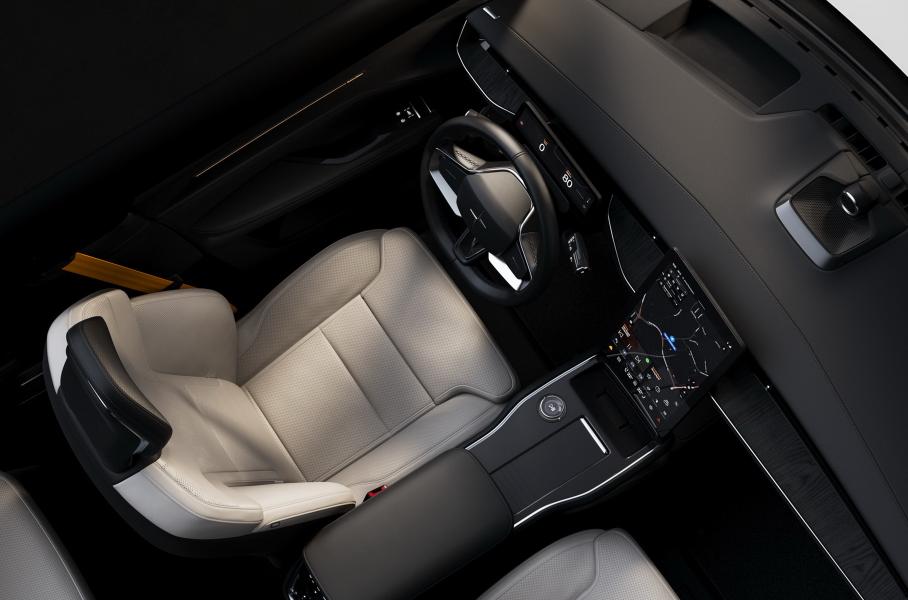 Интерьер Polestar 3