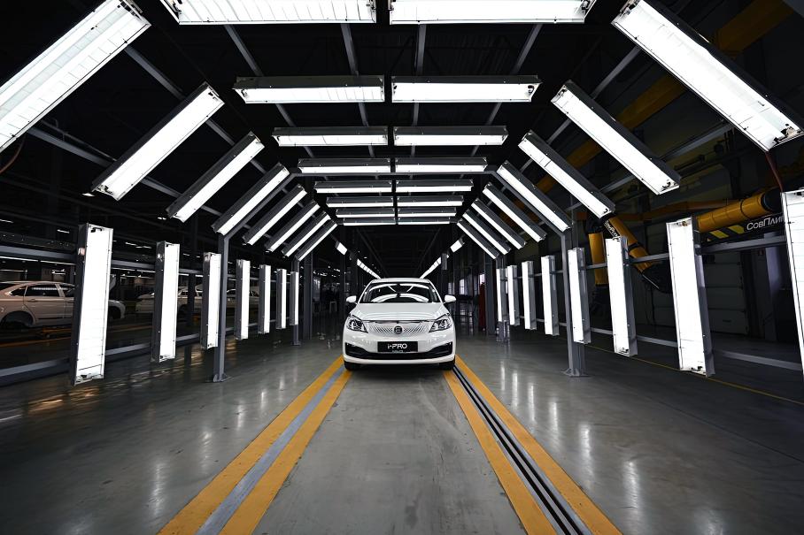 В России начались продажи электромобилей Evolute