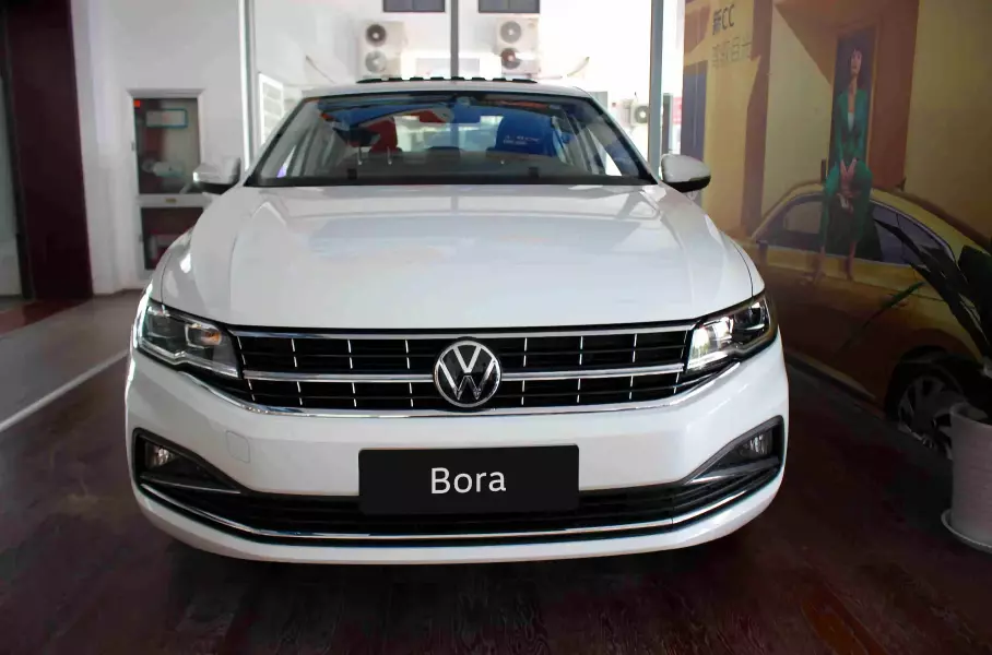 Седан Volkswagen Bora вернулся в Россию: известны цены