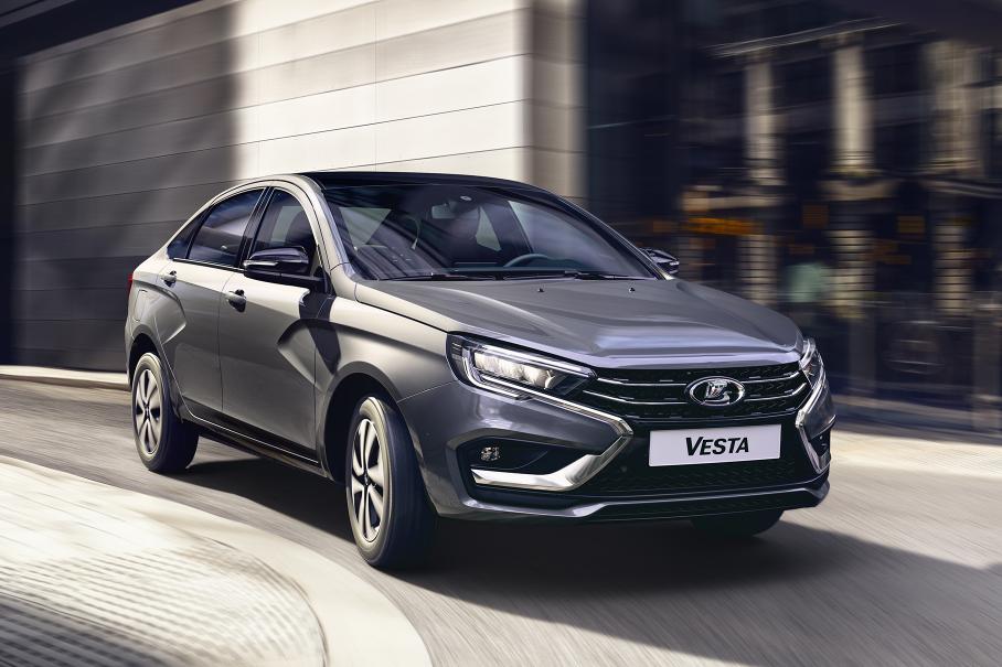 В Тольятти начали собирать первую партию Lada Vesta