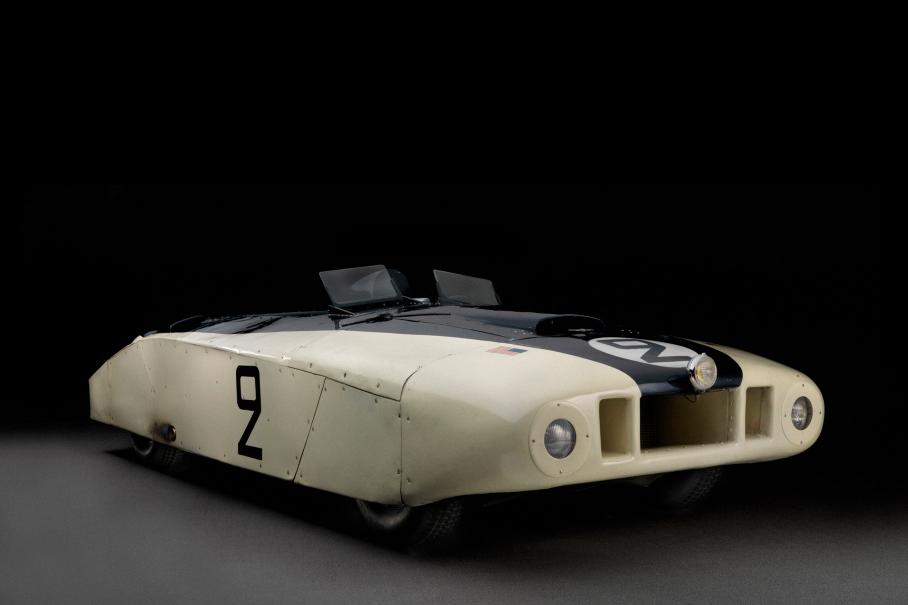 Крутота по-американски: Cadillac празднует 120 лет