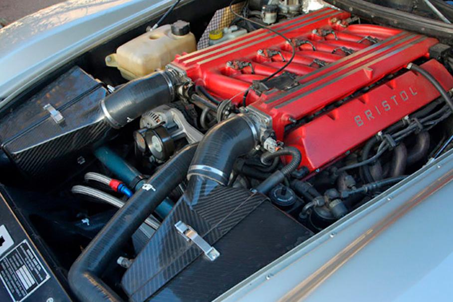 Неожиданная техника с мотором от Dodge Viper