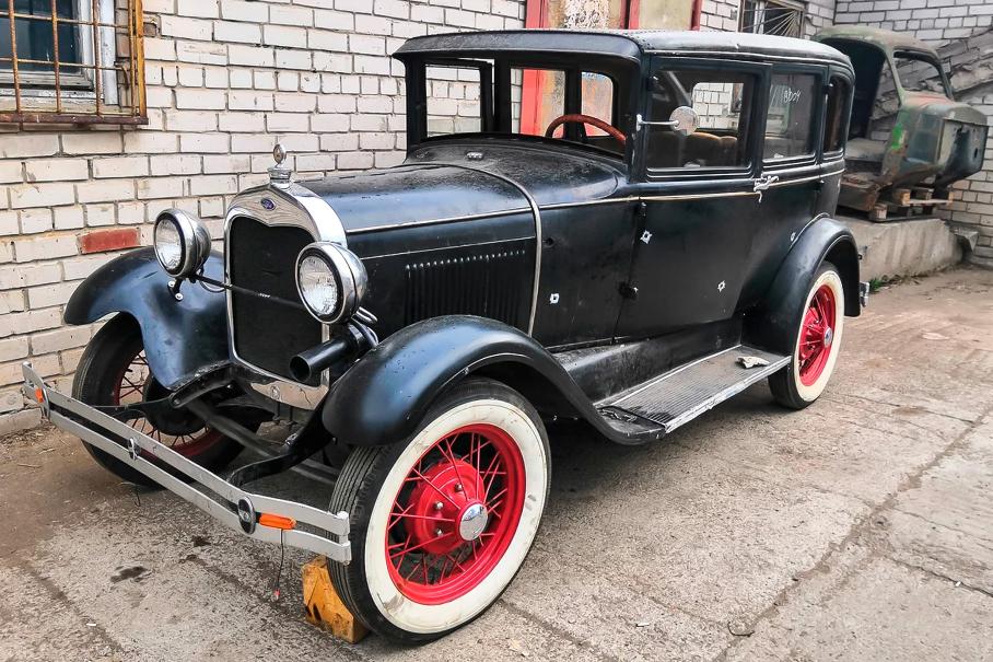 Столетние автомобили в России уже дешевле новых! Сколько они стоят?