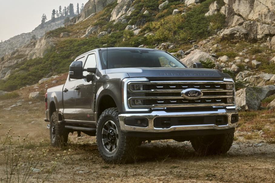 Ford сообщил об ажиотажном спросе на тяжелые пикапы Super Duty