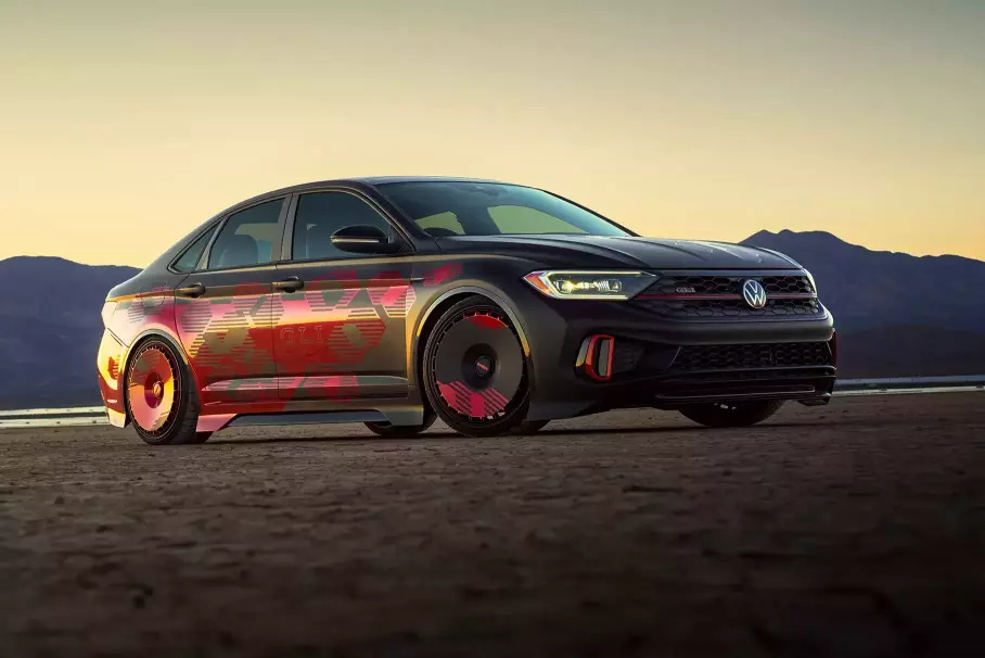 Раллийная Toyota GR Corolla, спортседан Volkswagen Jetta и велосипед Hummer: главное за неделю