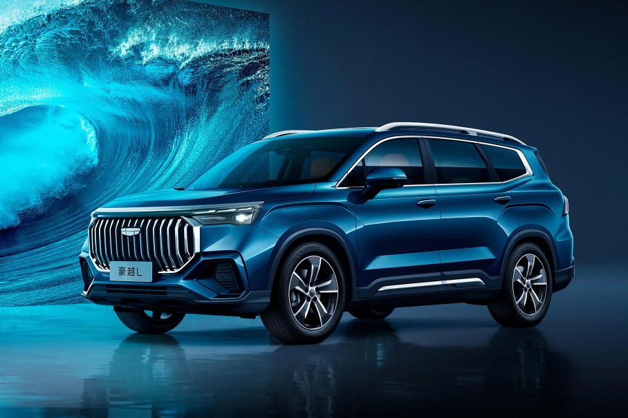 Семиместный Geely с двигателем Volvo оказался дешевле УАЗа Патриот