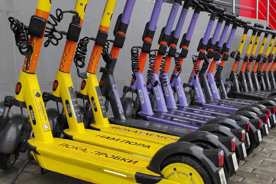 За езду на электросамокатах в нетрезвом виде будут лишать прав