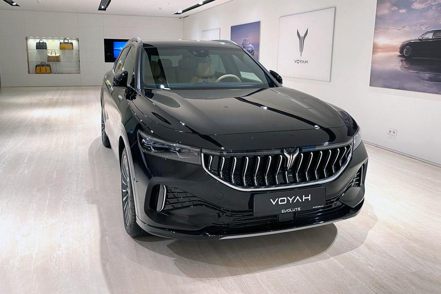 В России уже можно купить роскошный кроссовер Voyah Free