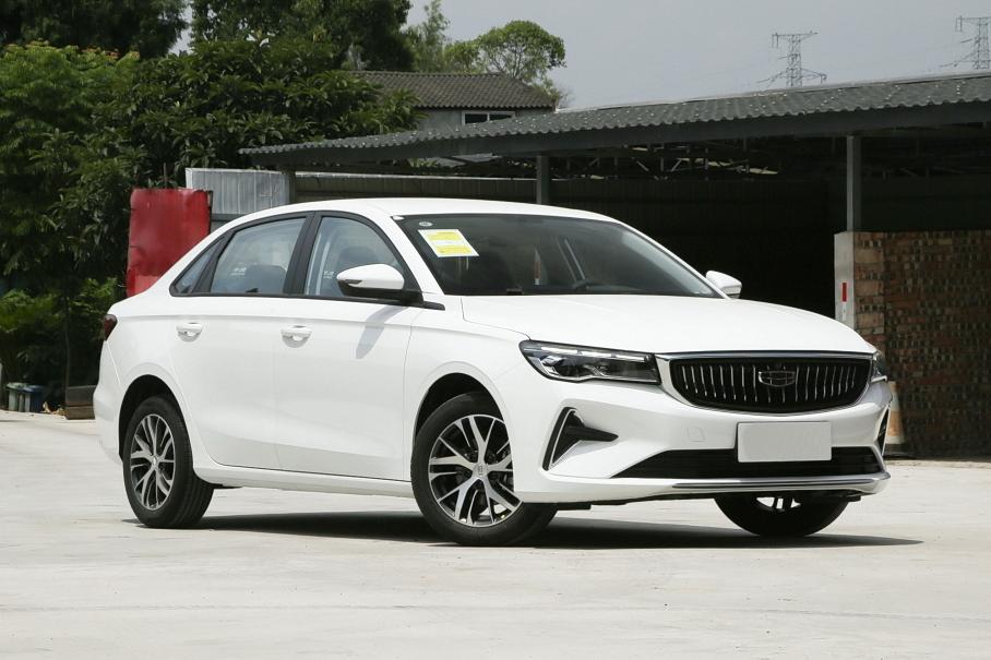 В Беларуси дебютировал бюджетный седан Geely для России