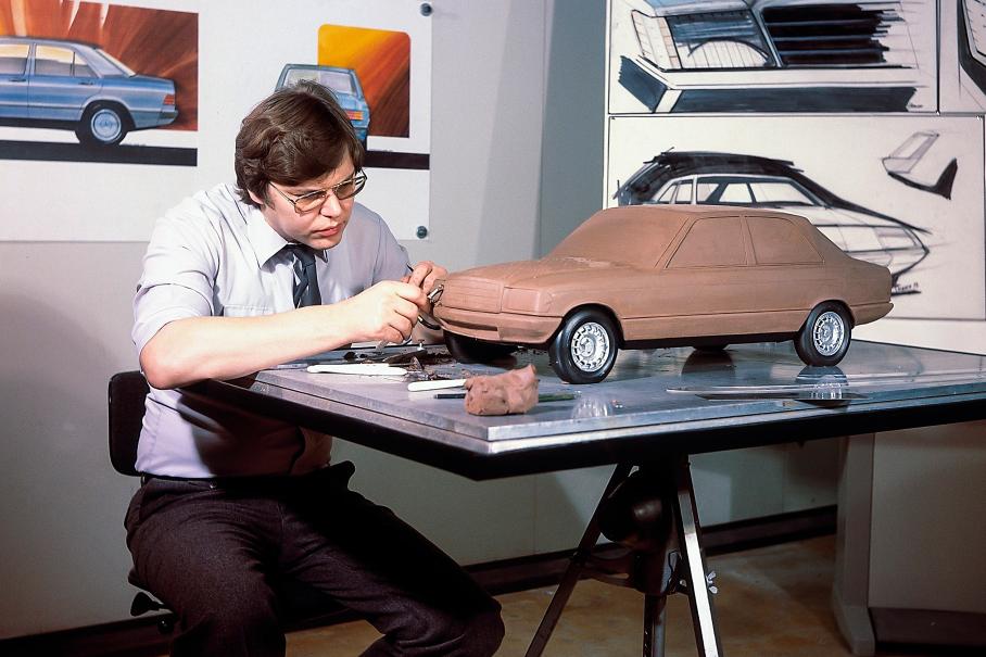 Один из вариантов дизайна Mercedes-Benz 190 на этапе макета 1:5 — более консервативный, чем отобранный в серию