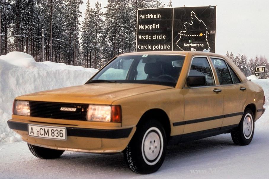 Младшему сорок: история Mercedes-Benz 190