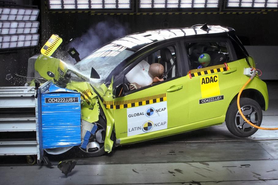 Электрокар JAC провалил краш-тест. Его оценка – ноль звезд