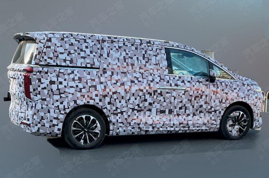 Прототип минивэна Wey M80, autohome.com.cn