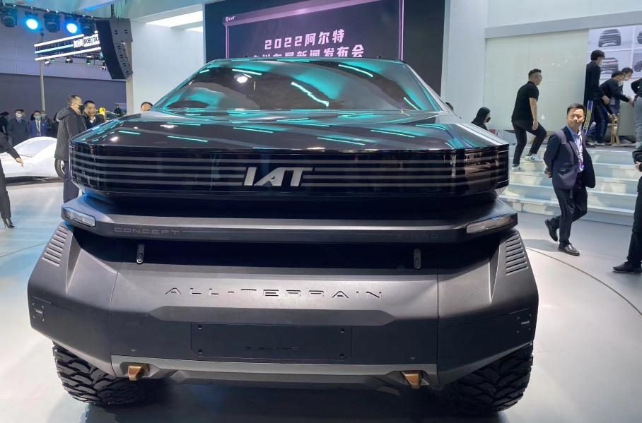 В Китае дебютировал «сумасшедший» электропикап с запасом хода 1000 км