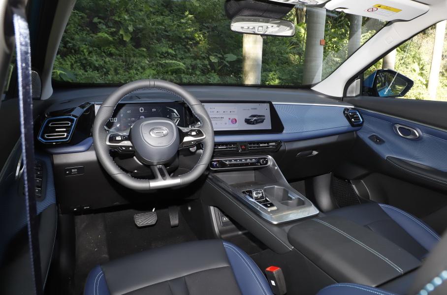 Интерьер GAC GS3, autohome.com.cn
