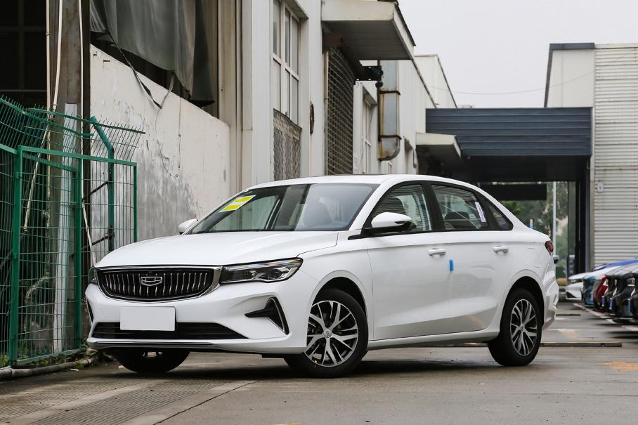 Белорусы изучили Geely Emgrand для России, назвав его недостатки