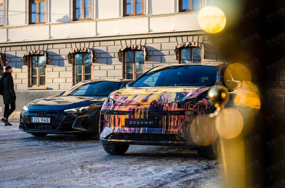 Кроссовер Zeekr 003 показали на официальных фотографиях