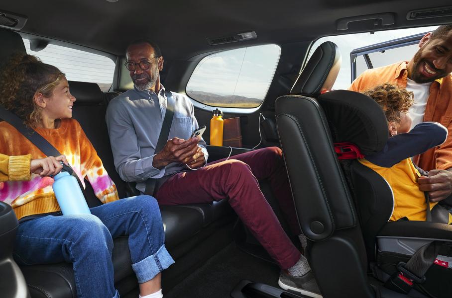 Toyota Grand Highlander: что известно о новом трехрядном кроссовере