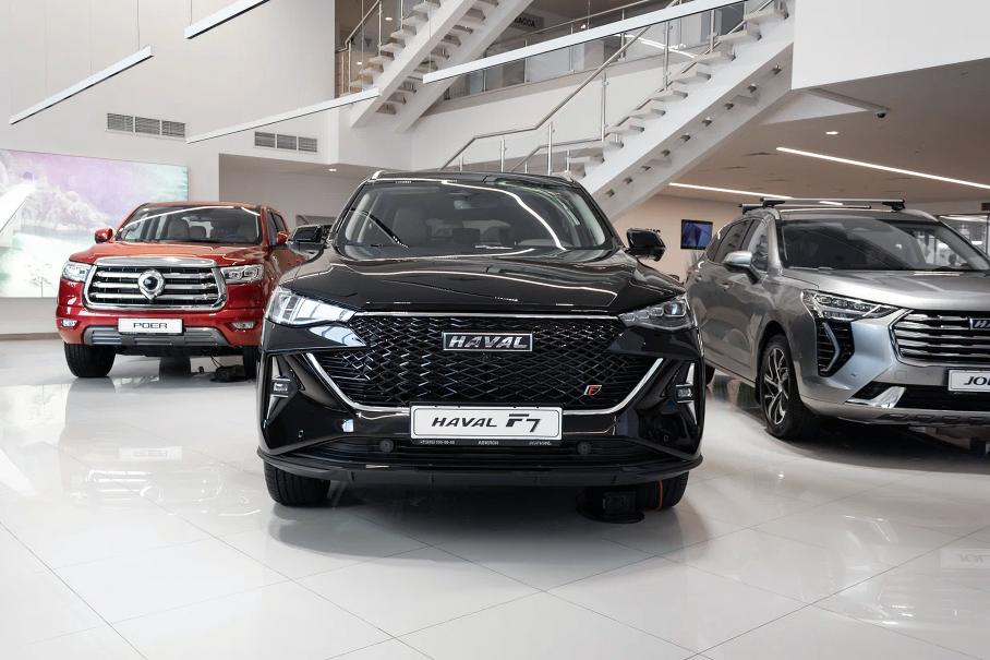 В России пересчитали китайские автосалоны