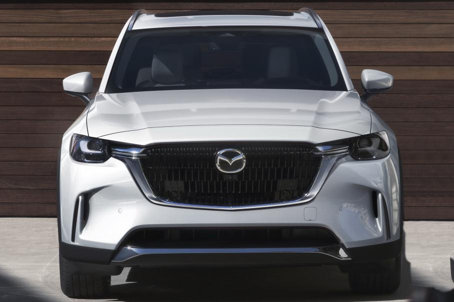 Mazda анонсировала скорый дебют преемника CX-7