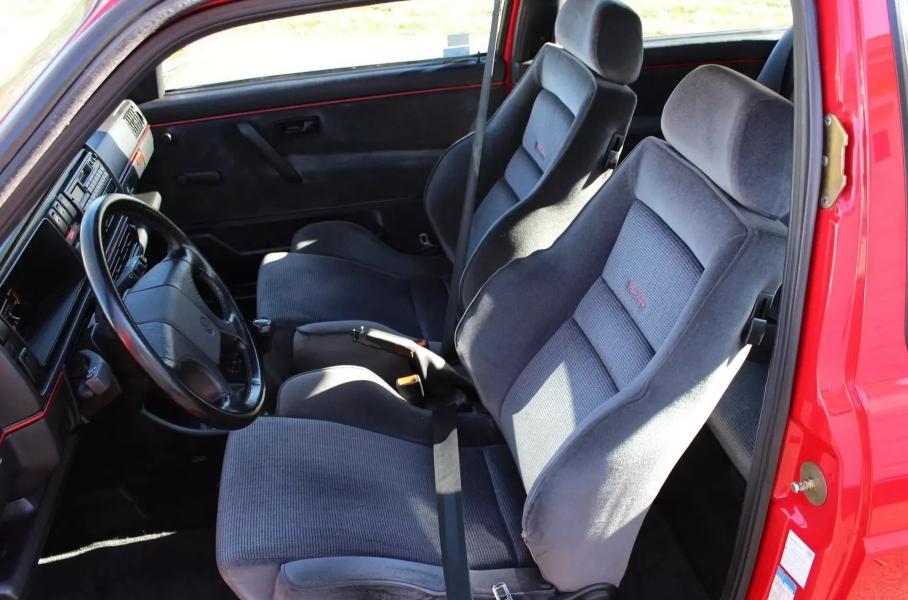 31-летний Volkswagen Golf пустили с молотка по рекордной цене