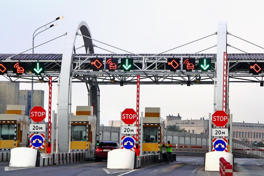 Российские платные дороги сделают бесплатными, но не для всех