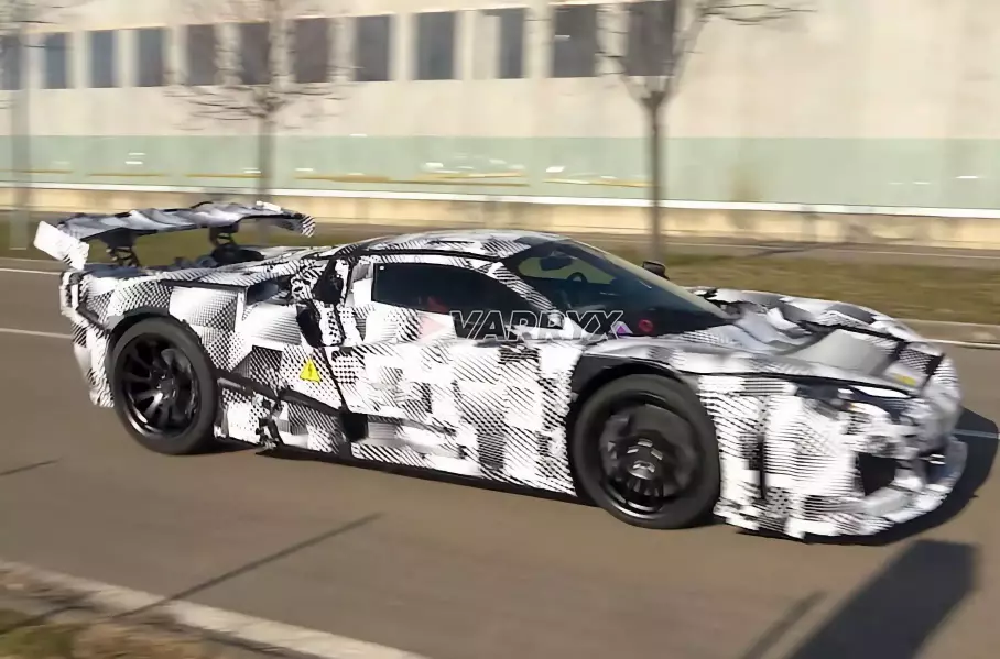 Новый Hyundai Solaris, обновлённый Volkswagen Touareg и прощальная Audi TT: главное за неделю