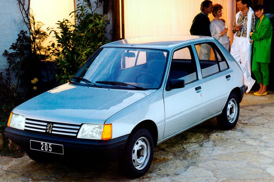 Cладкая французская булочка: 40 лет Peugeot 205