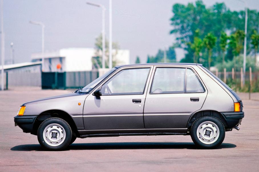 Cладкая французская булочка: 40 лет Peugeot 205