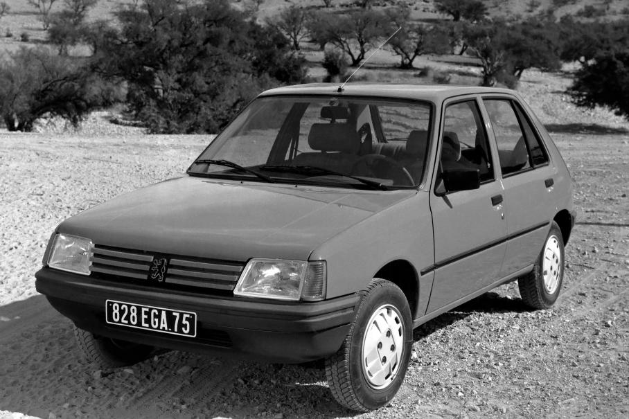 Cладкая французская булочка: 40 лет Peugeot 205