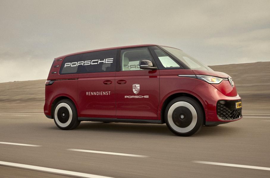 У Porsche появился фирменный минивэн