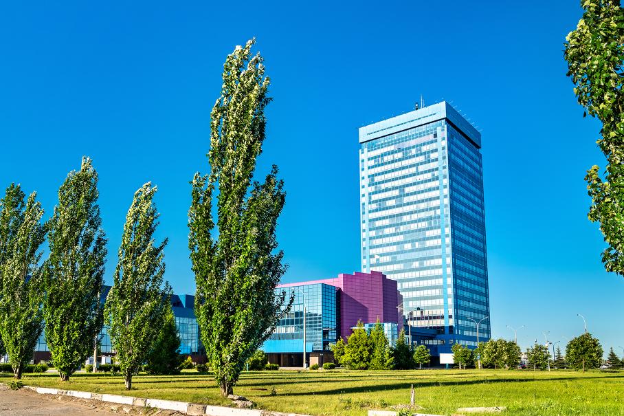 АвтоВАЗ остался в прибыли, хотя она и упала в 7,2 раза