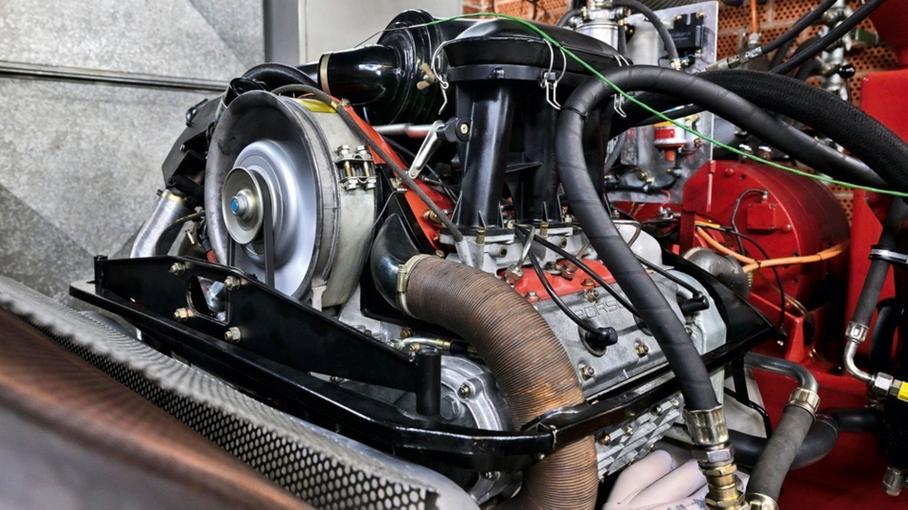 Porsche начала выпуск деталей двигателя для ранних 911