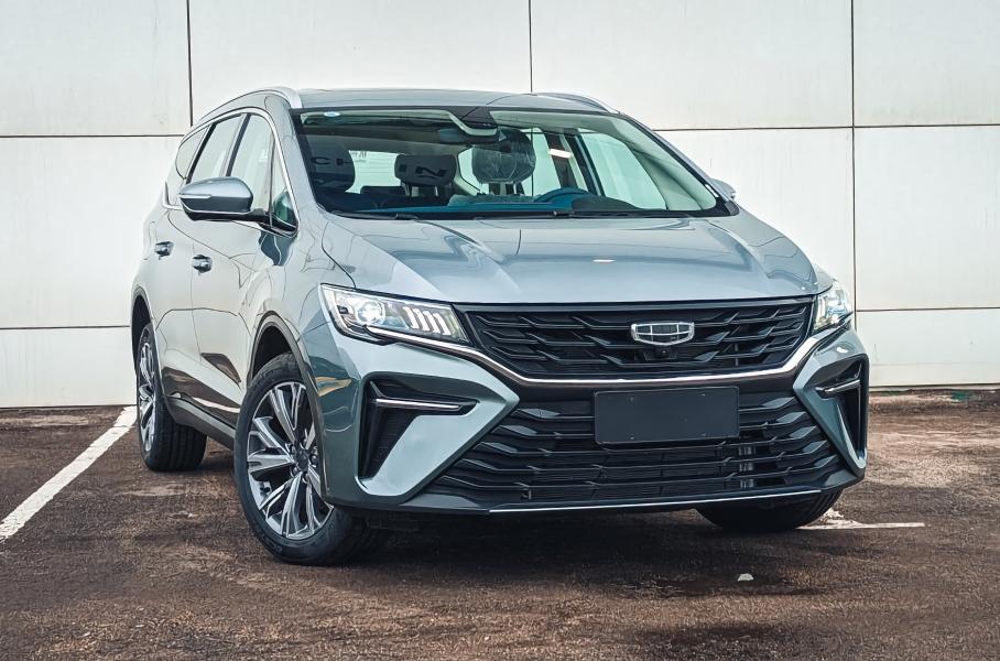 Единственный минивэн Geely появился в России