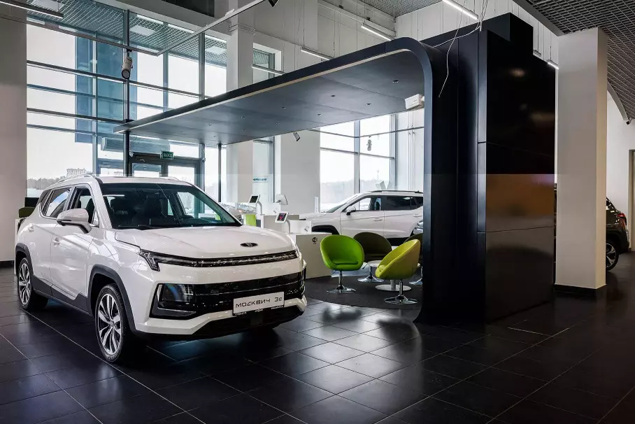 Стало известно, с каких машин россияне пересаживаются на «Москвичи»