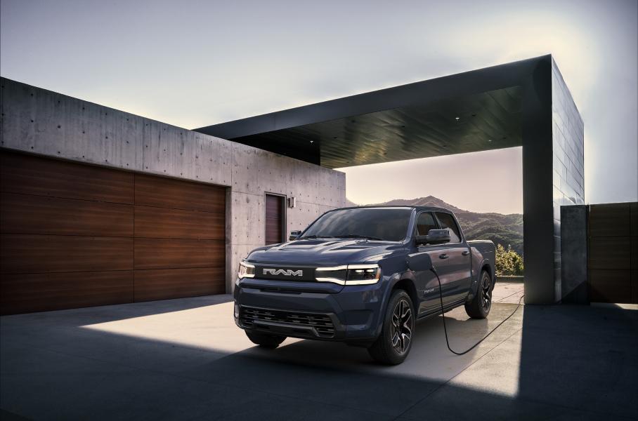 Электрический Ram 1500: 4,4 секунды до 97 км/ч и 800 км запаса хода