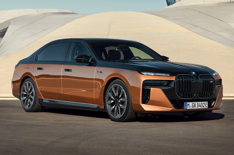 Представлен 660-сильный электрический седан BMW i7 M70 xDrive