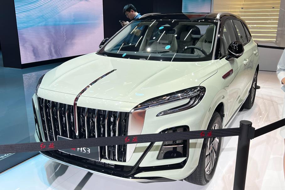Представлен самый доступный кроссовер премиальной марки Hongqi