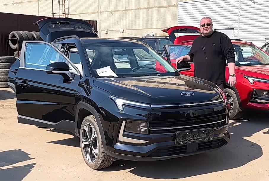 Блогер разобрал возрожденный «Москвич» и показал отличия от JAC