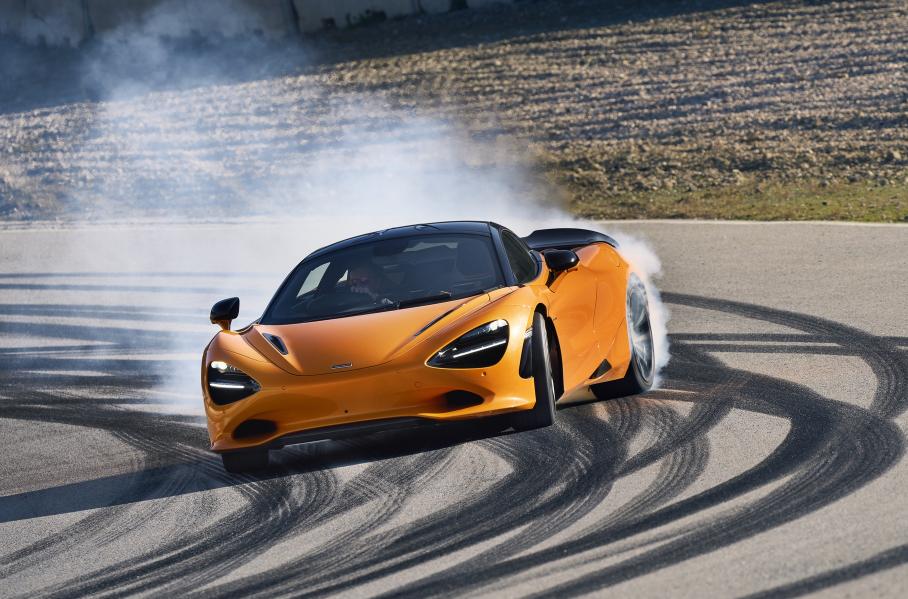 McLaren представил 750-сильного преемника суперкара 720S