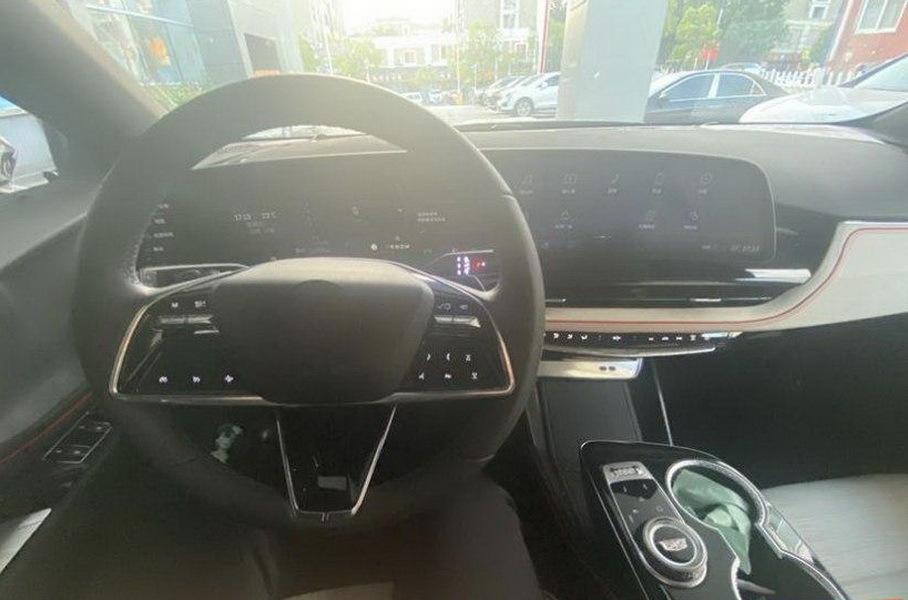 Малолитражный хэтчбек Cadillac GT4: фотографии и характеристики