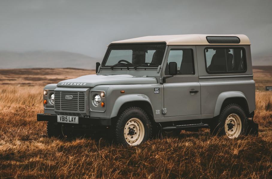 Land Rover представила первый «ностальгический» Classic Defender